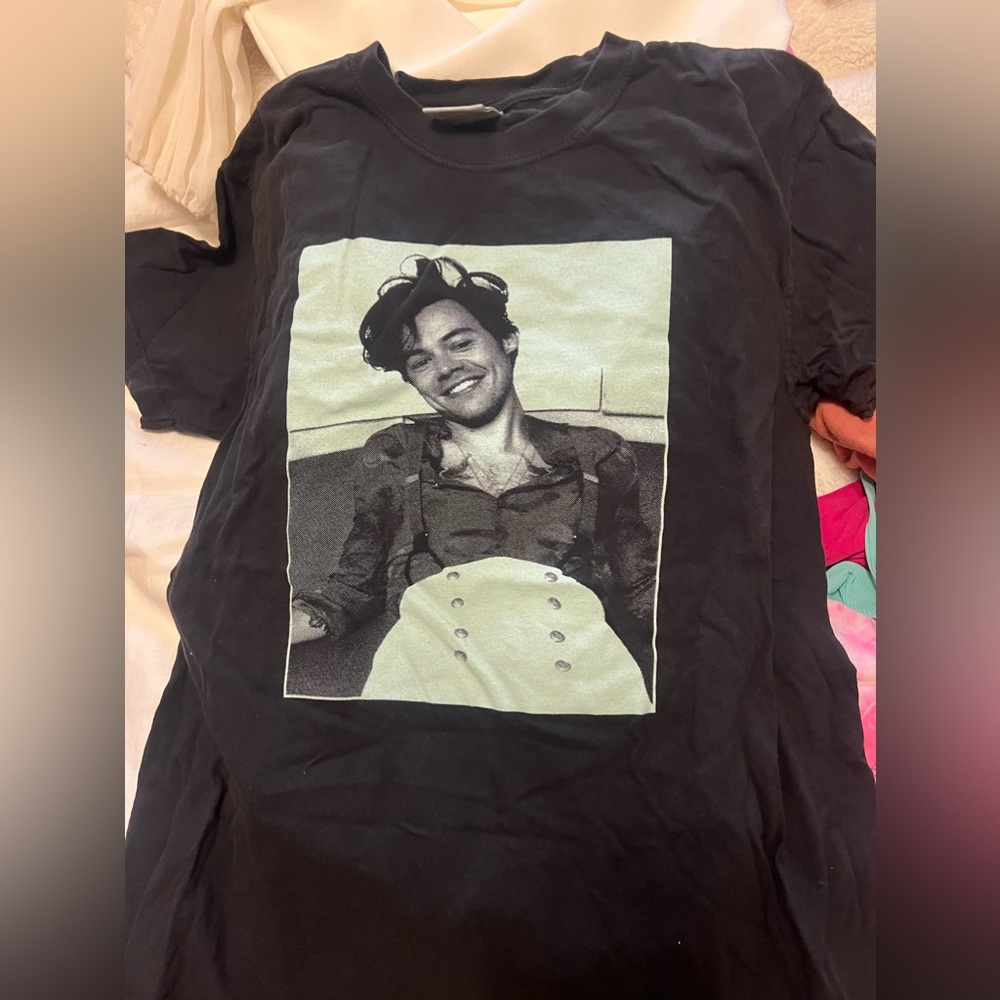Harry Styles tour shirt